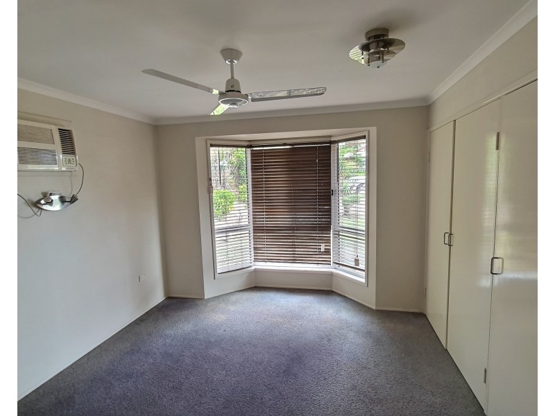 3 Fairbairn Place, Clinton QLD 4680