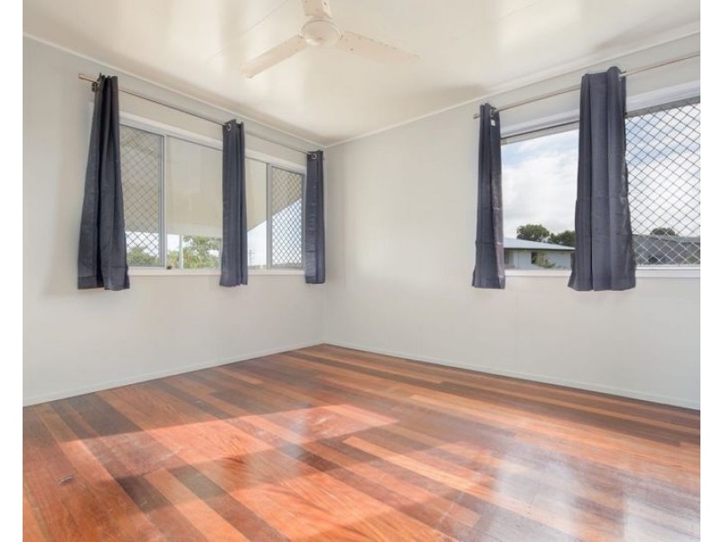 10 Aspland Street, Clinton QLD 4680