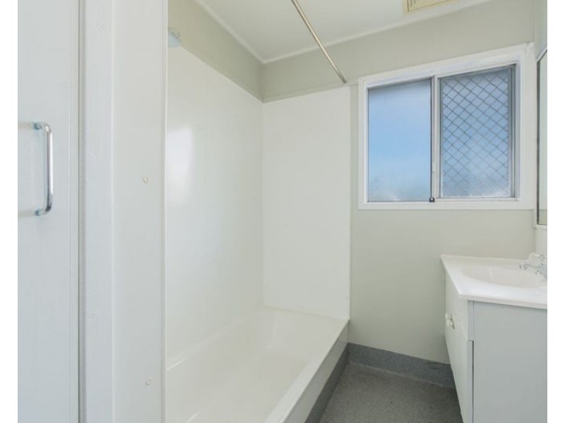 10 Aspland Street, Clinton QLD 4680