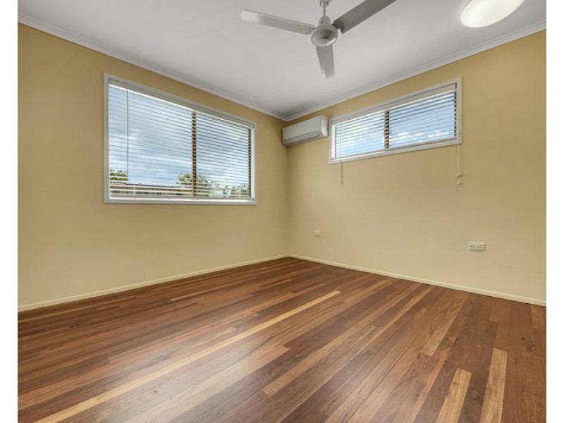 10 Satinay Street, New Auckland QLD 4680