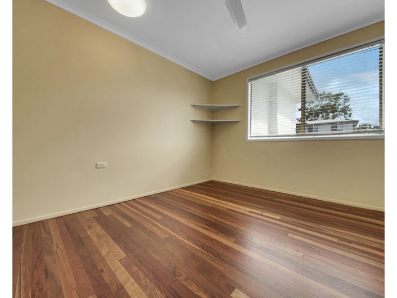 10 Satinay Street, New Auckland QLD 4680