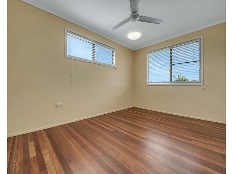 10 Satinay Street, New Auckland QLD 4680