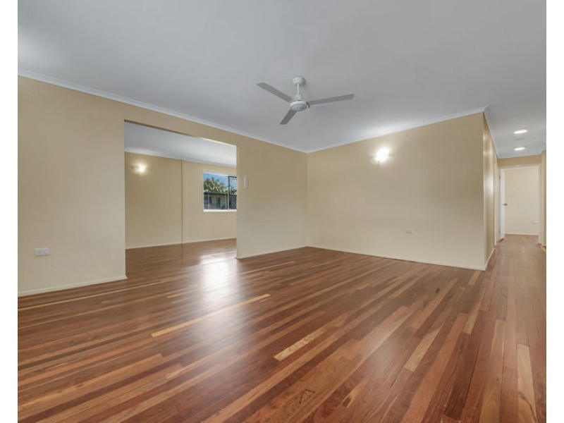 10 Satinay Street, New Auckland QLD 4680
