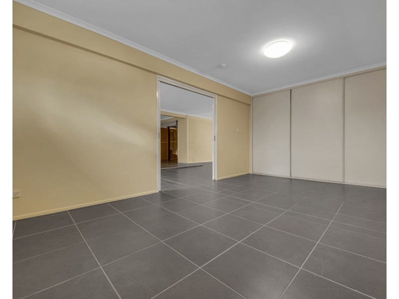 10 Satinay Street, New Auckland QLD 4680