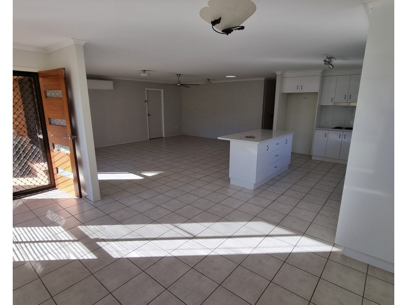 3 Eloise Court, Clinton QLD 4680