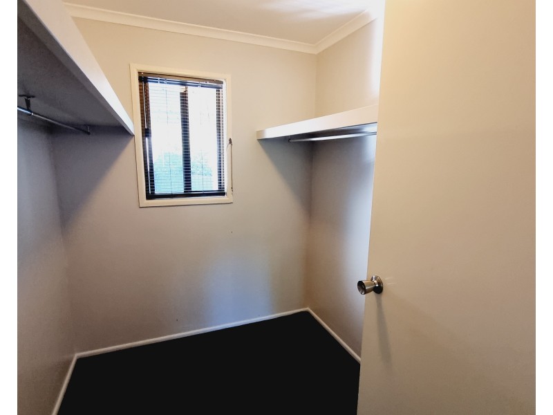 3 Eloise Court, Clinton QLD 4680