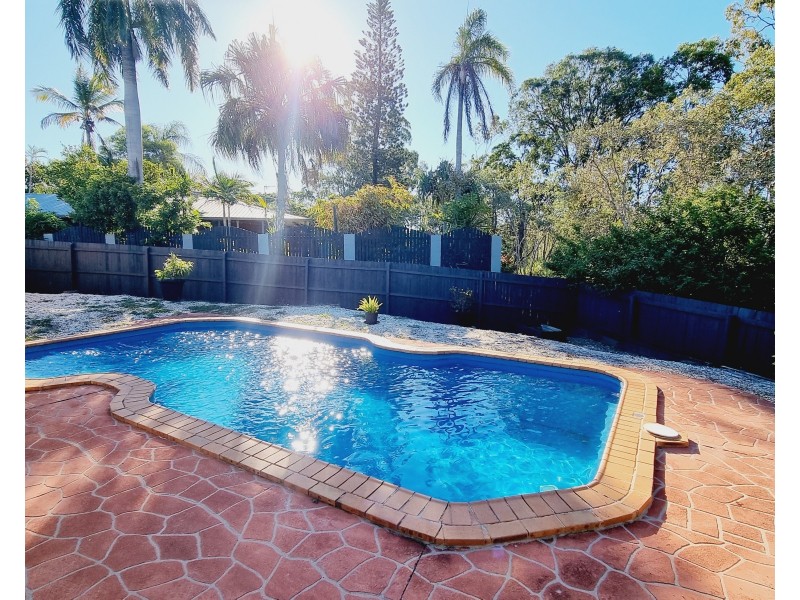 3 Eloise Court, Clinton QLD 4680