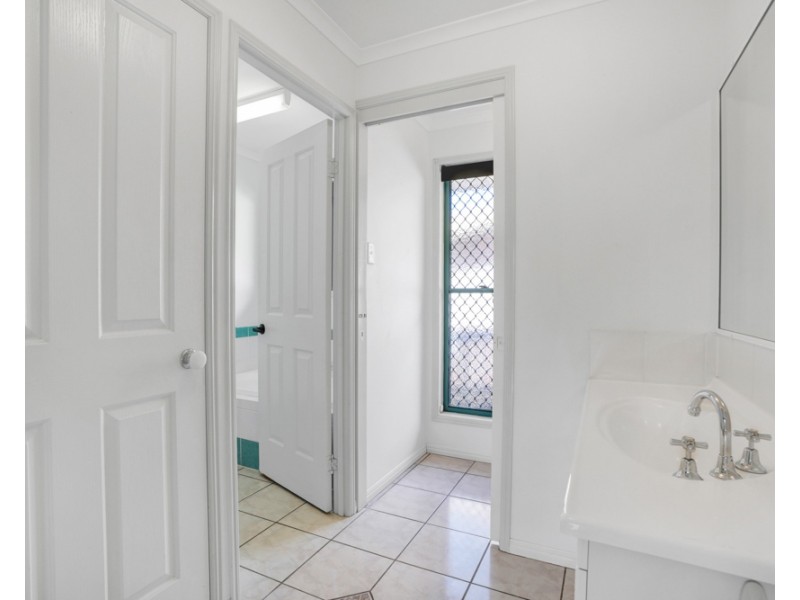 12 Latrobe Street, Tannum Sands QLD 4680