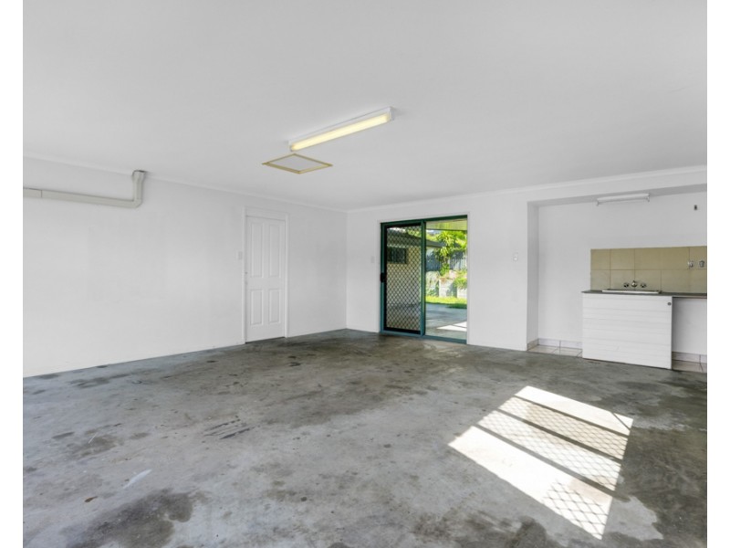 12 Latrobe Street, Tannum Sands QLD 4680