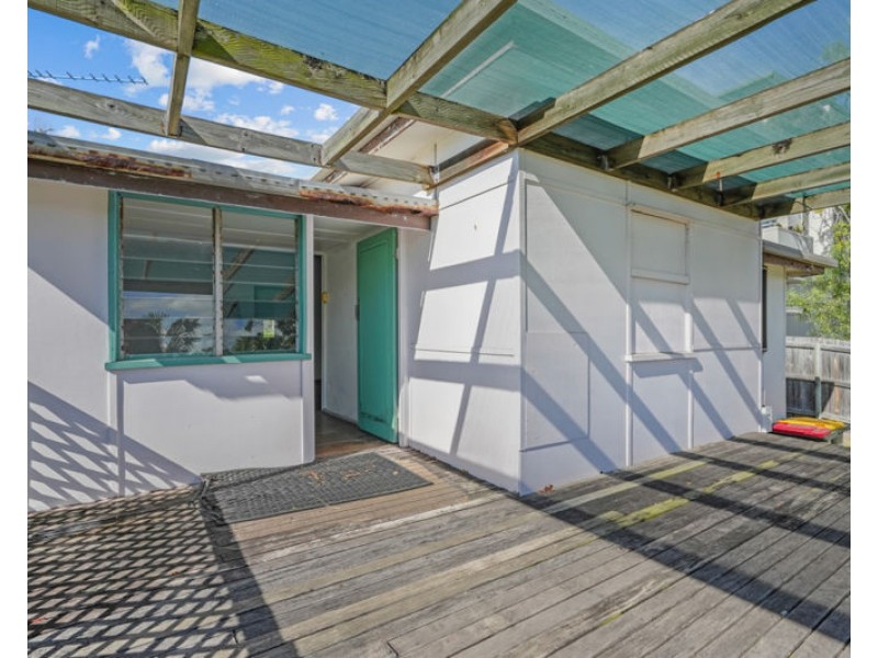98 Glenlyon Street, Gladstone QLD 4680