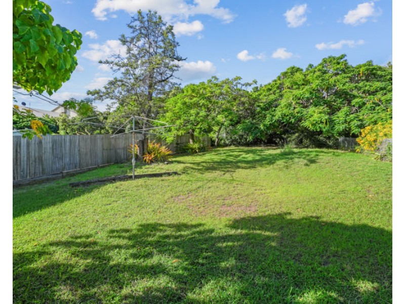 98 Glenlyon Street, Gladstone QLD 4680