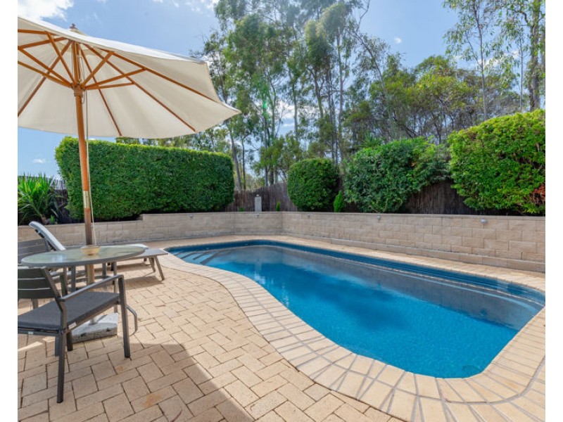 13 Leonie Court, New Auckland QLD 4680