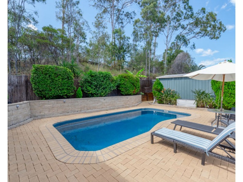 13 Leonie Court, New Auckland QLD 4680