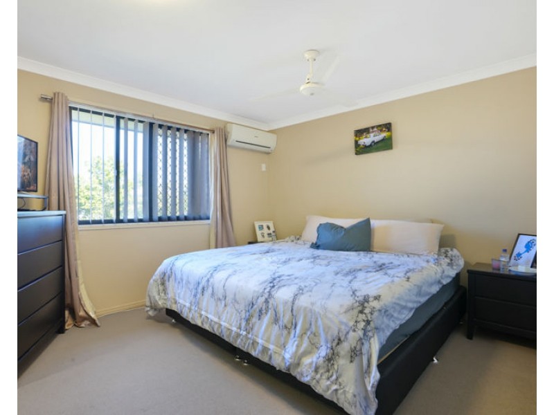 17 Julius Crescent, Clinton QLD 4680