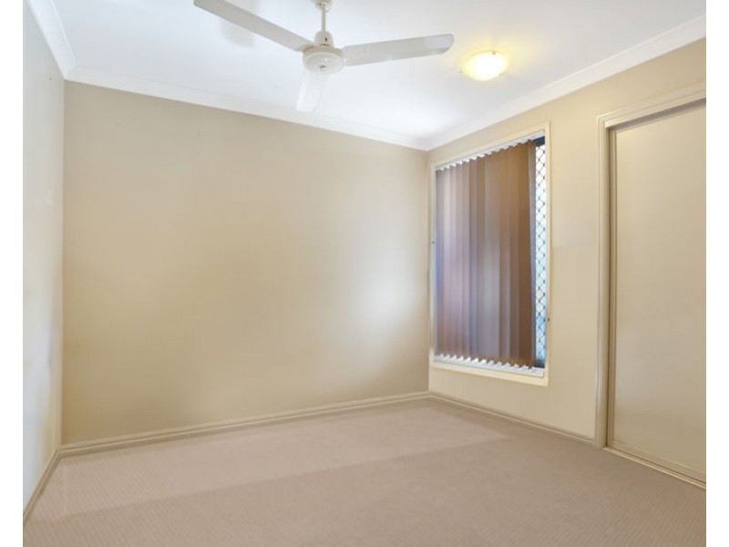 17 Julius Crescent, Clinton QLD 4680