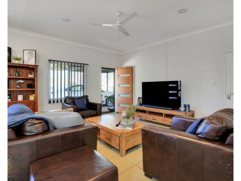 1/21 Marian Close, Sun Valley QLD 4680