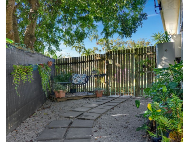 1/21 Marian Close, Sun Valley QLD 4680