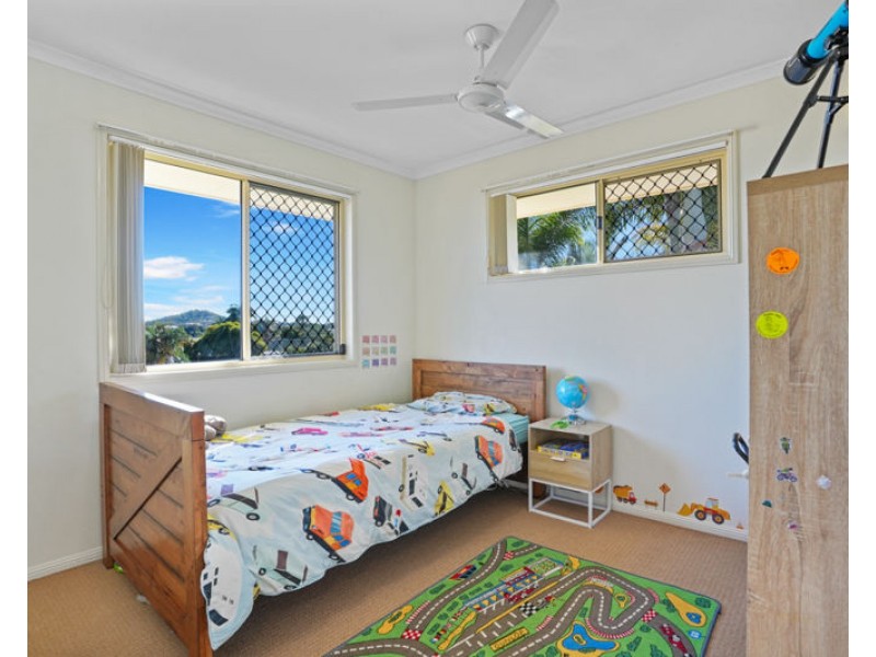 9 Buckingham Court, Telina QLD 4680