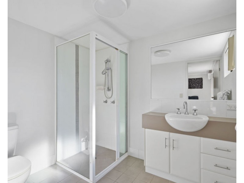 7/8A Wyndham Avenue, Boyne Island QLD 4680