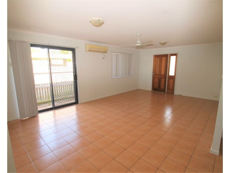 1/50 Marten Street, South Gladstone QLD 4680