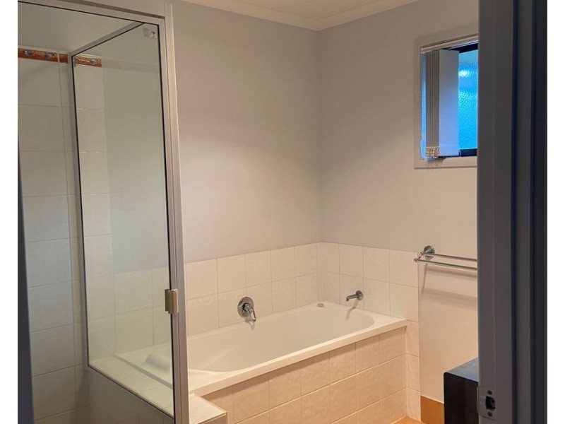 1/50 Marten Street, South Gladstone QLD 4680