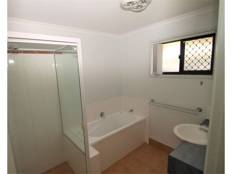 1/50 Marten Street, South Gladstone QLD 4680