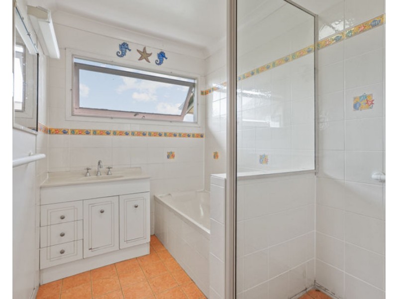 66 Flinders Street, West Gladstone QLD 4680