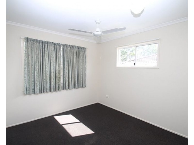 8 Woollybutt Street, New Auckland QLD 4680