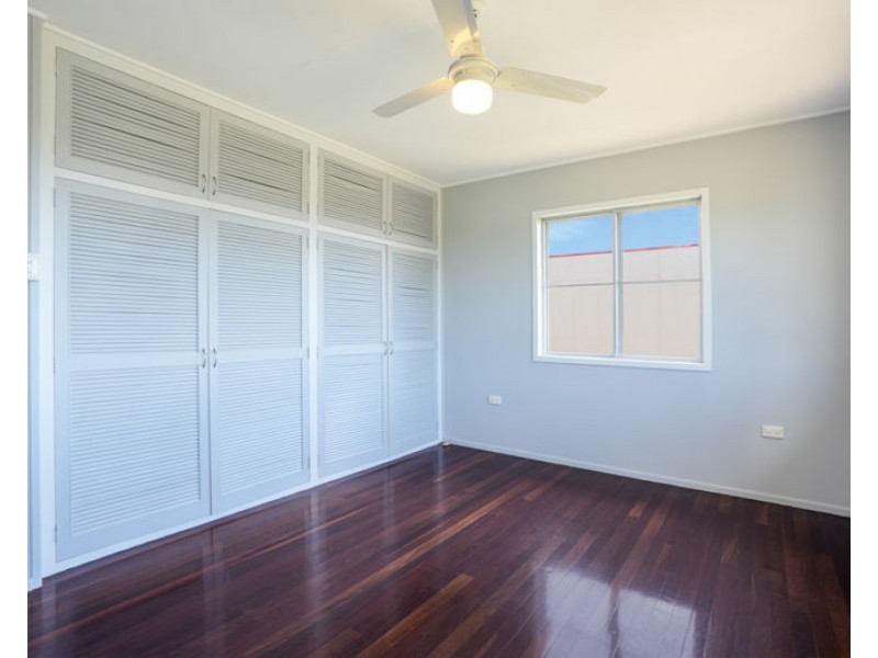 5 Hansen Crescent, Clinton QLD 4680