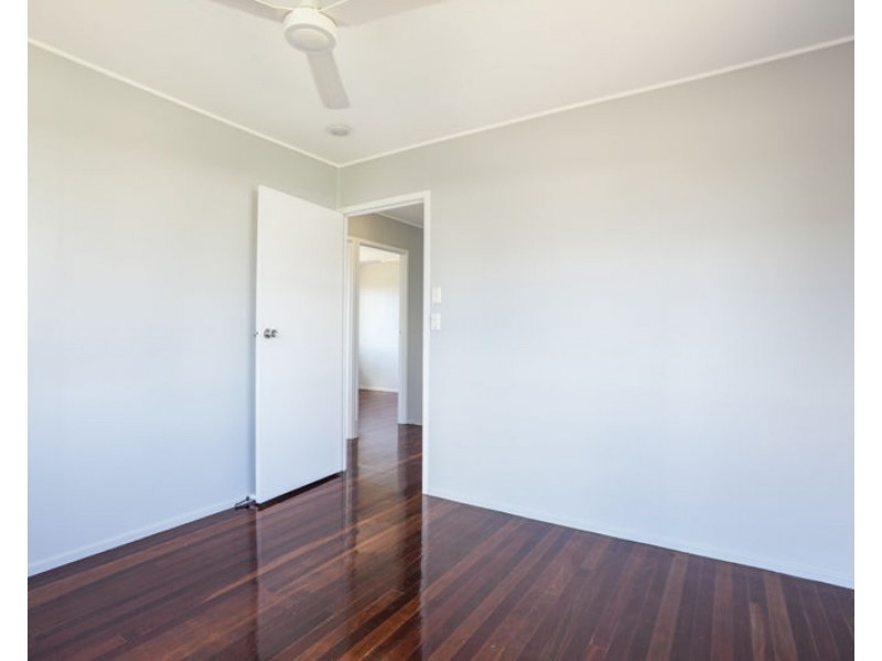 5 Hansen Crescent, Clinton QLD 4680