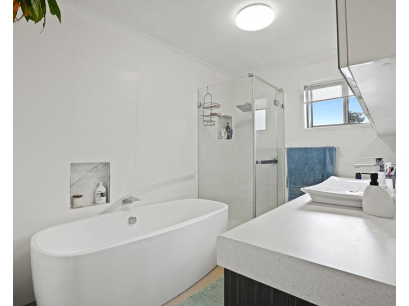 8 Marshall Avenue, Sun Valley QLD 4680