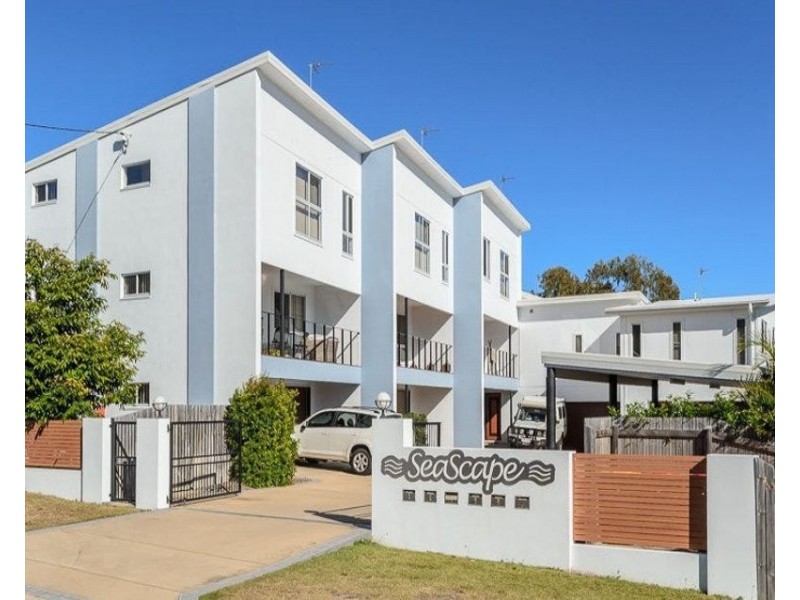 4/30 Beach Avenue, Tannum Sands QLD 4680