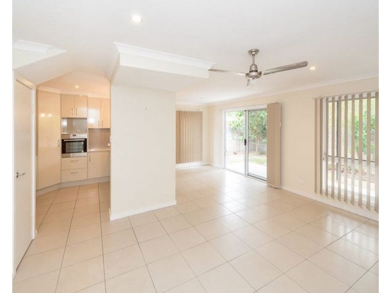 4/30 Beach Avenue, Tannum Sands QLD 4680