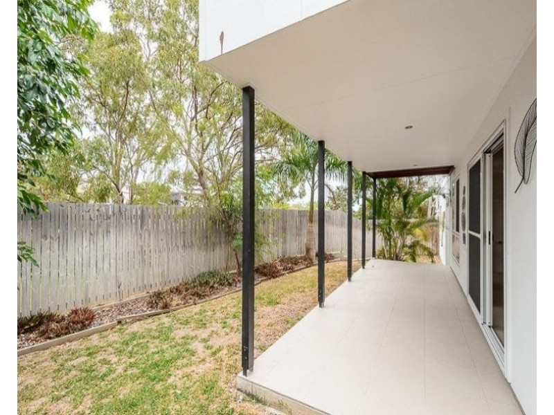 4/30 Beach Avenue, Tannum Sands QLD 4680