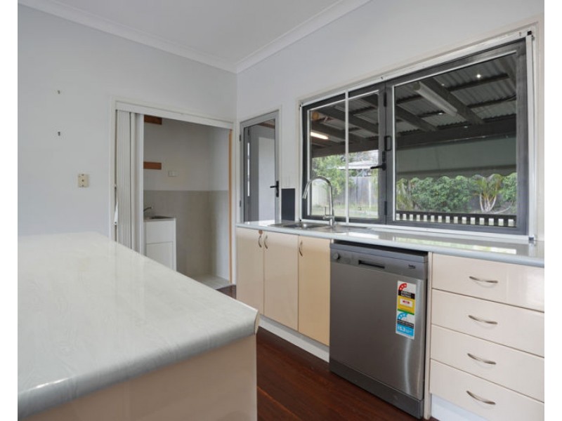 1A View Street, West Gladstone QLD 4680