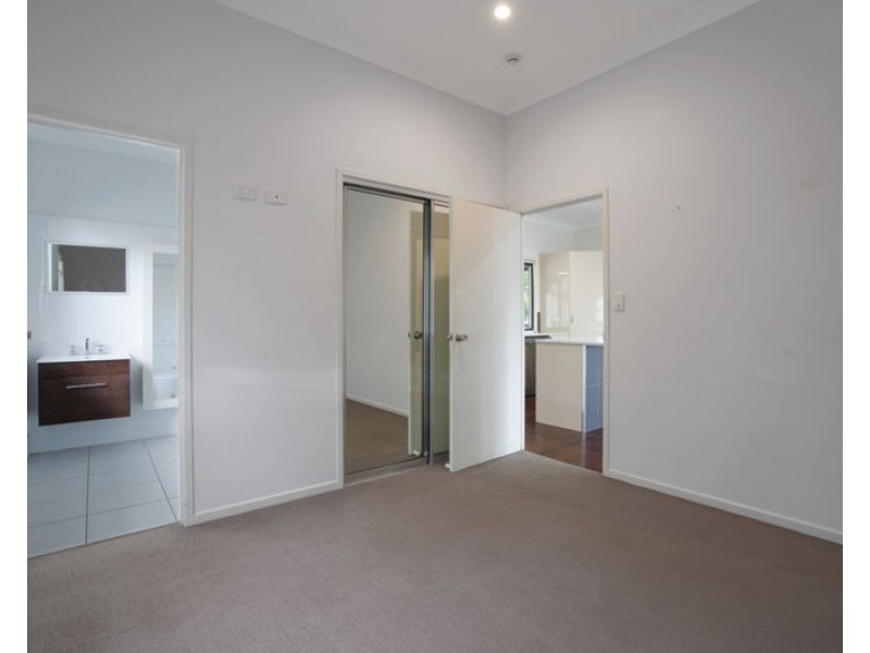1A View Street, West Gladstone QLD 4680