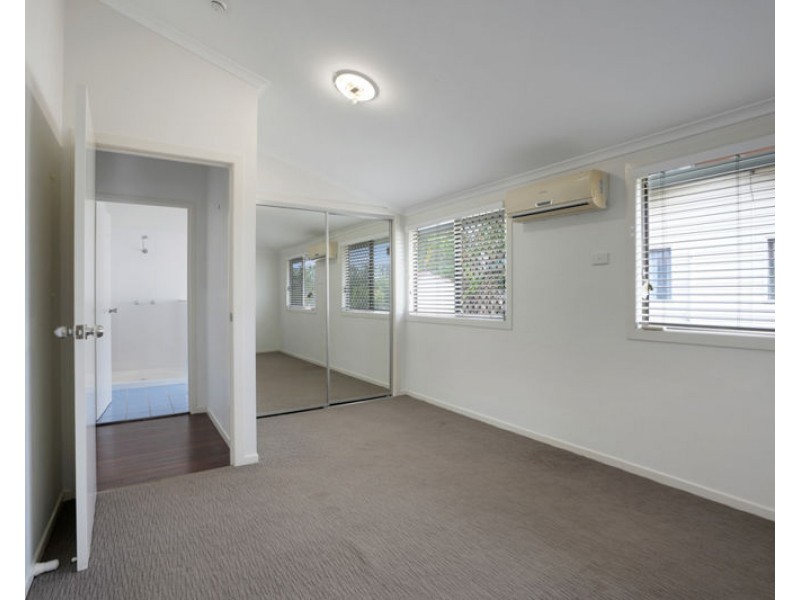 1A View Street, West Gladstone QLD 4680
