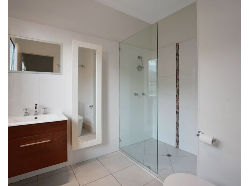 1A View Street, West Gladstone QLD 4680