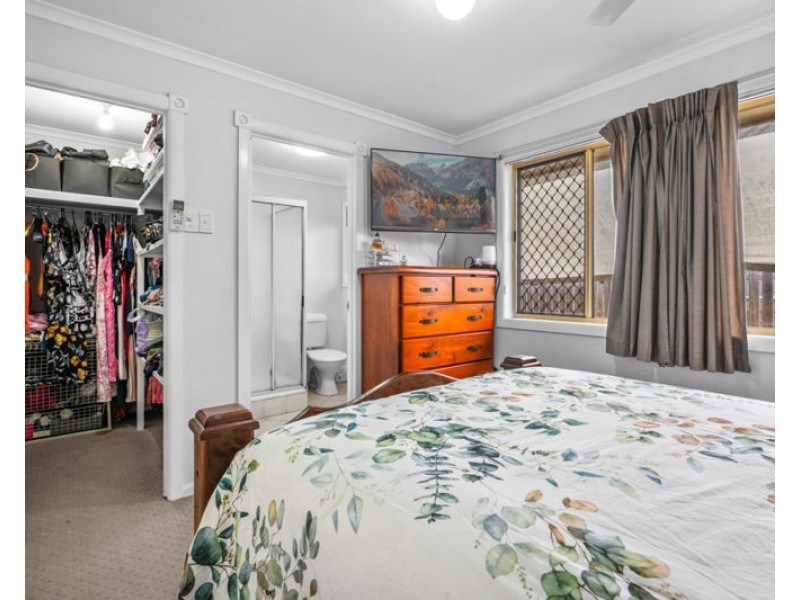 10 Connolly Court, Telina QLD 4680