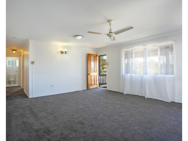 31 Pine Avenue, West Gladstone QLD 4680