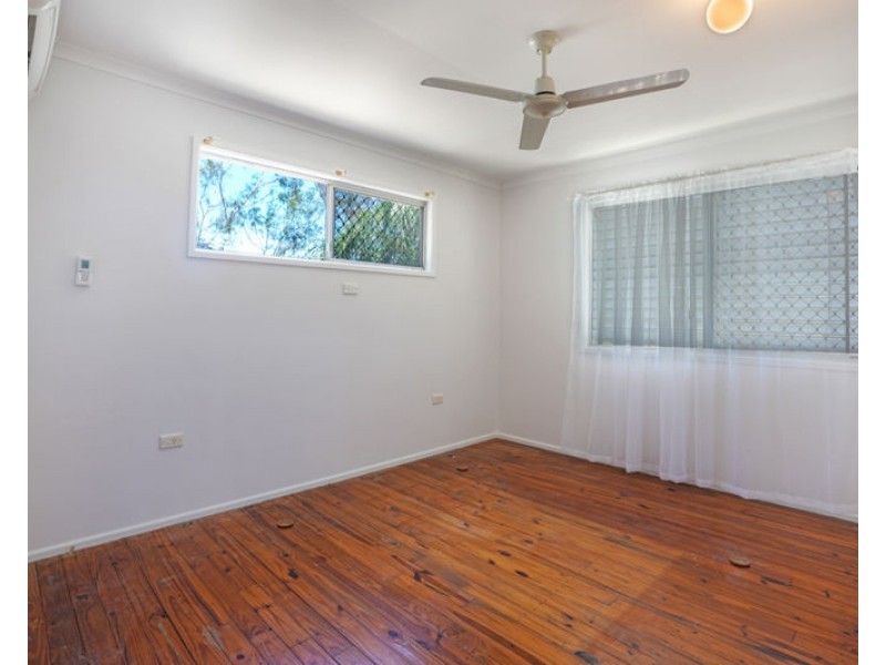31 Pine Avenue, West Gladstone QLD 4680