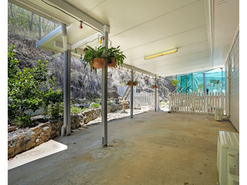 31 Pine Avenue, West Gladstone QLD 4680