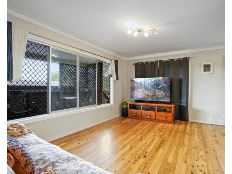 29 Wilson Street, New Auckland QLD 4680