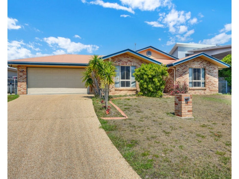 17 Riverside Drive, Tannum Sands QLD 4680
