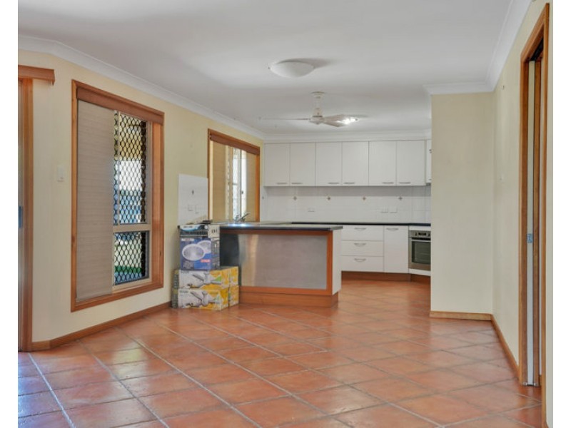 17 Riverside Drive, Tannum Sands QLD 4680