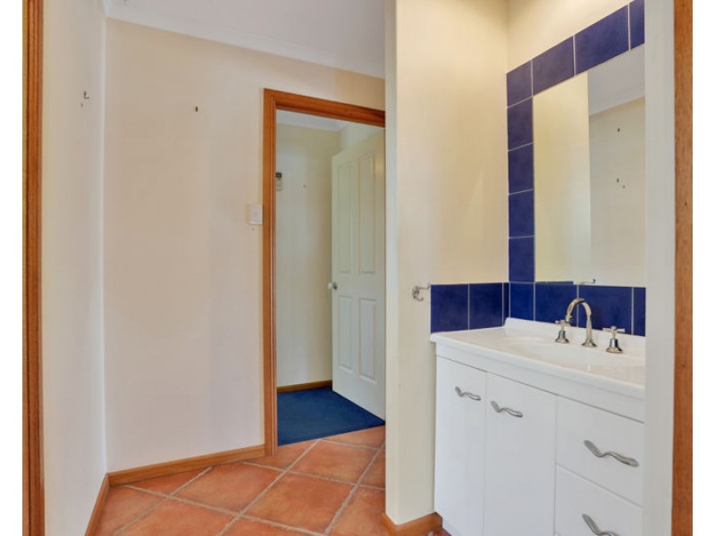 17 Riverside Drive, Tannum Sands QLD 4680