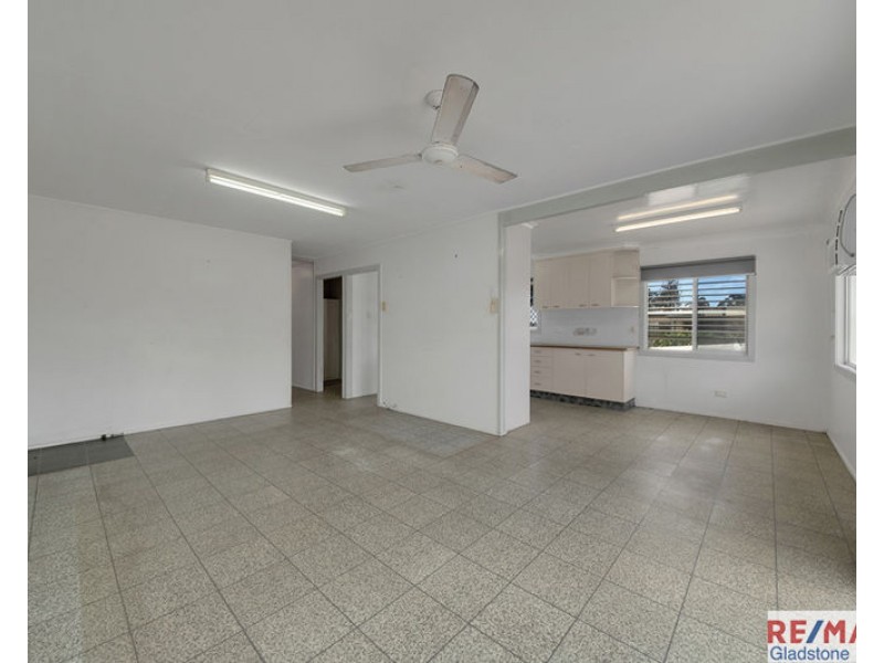 17 Wilson Street, Gladstone QLD 4680