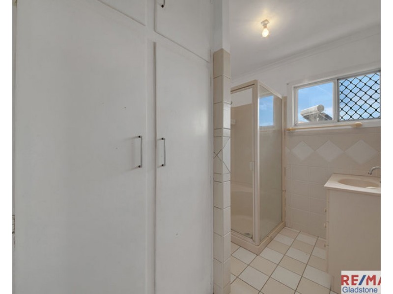 17 Wilson Street, Gladstone QLD 4680
