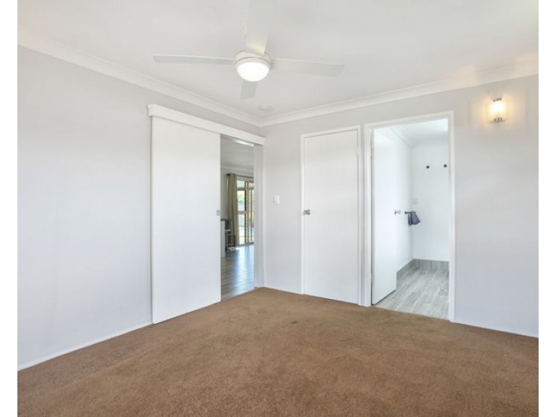 22 Kinghorn Street, Kalkie QLD 4670