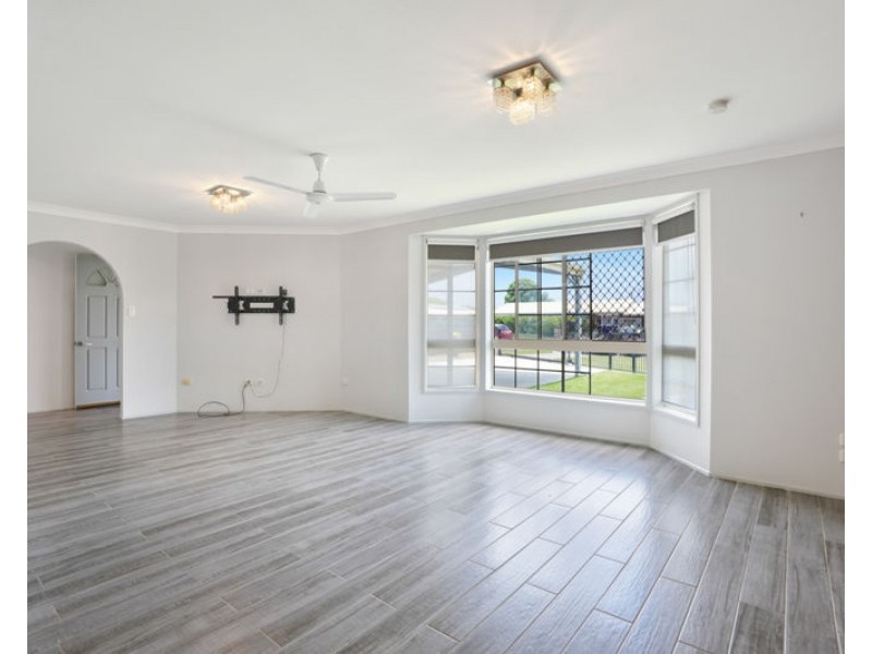 22 Kinghorn Street, Kalkie QLD 4670